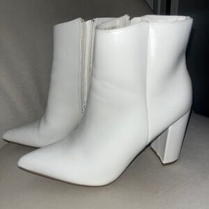 Size 7 - White Booties Fashion Nova